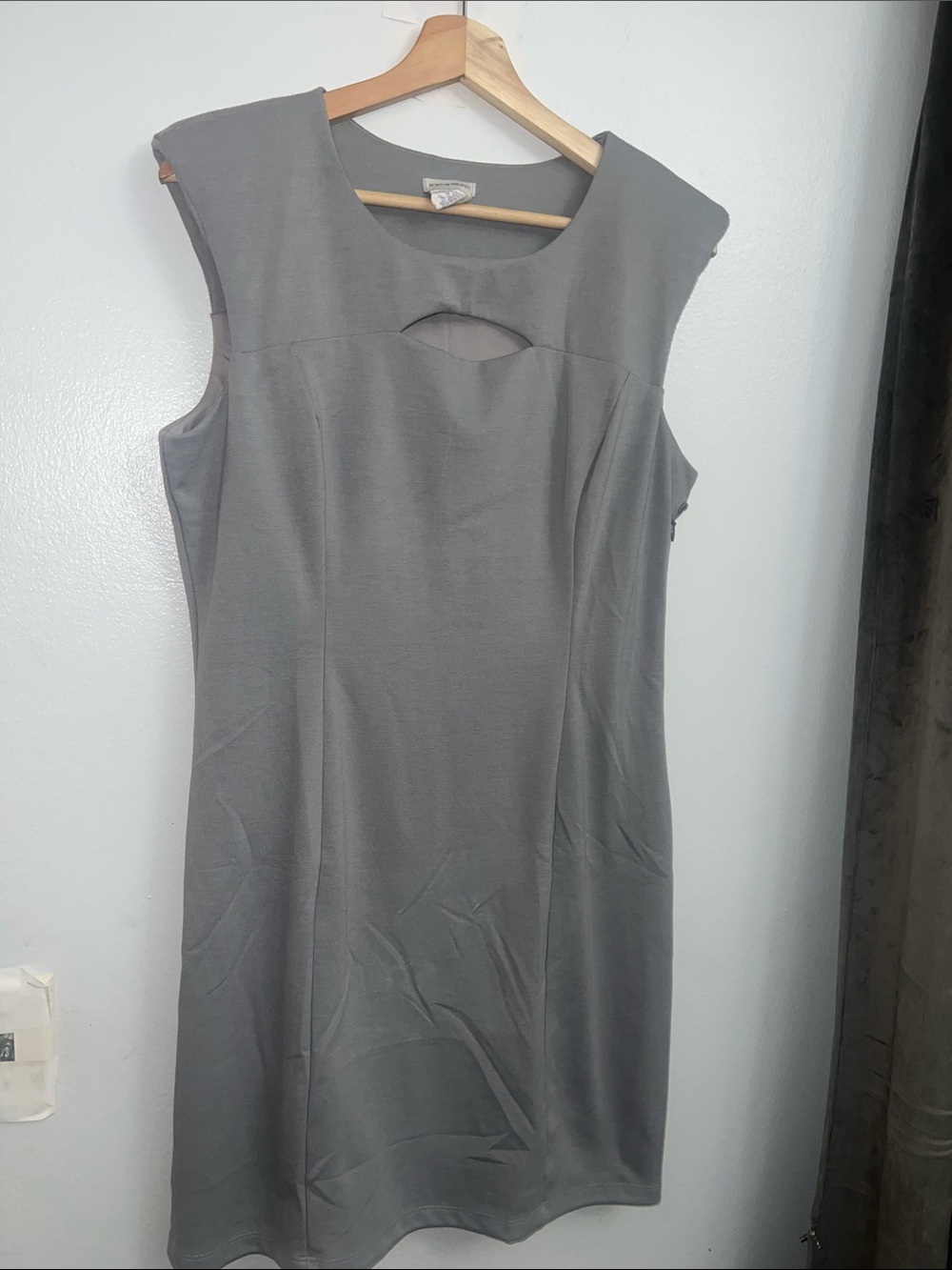 Boston Proper Gray Sleeveless Shift Dress with Keyhole